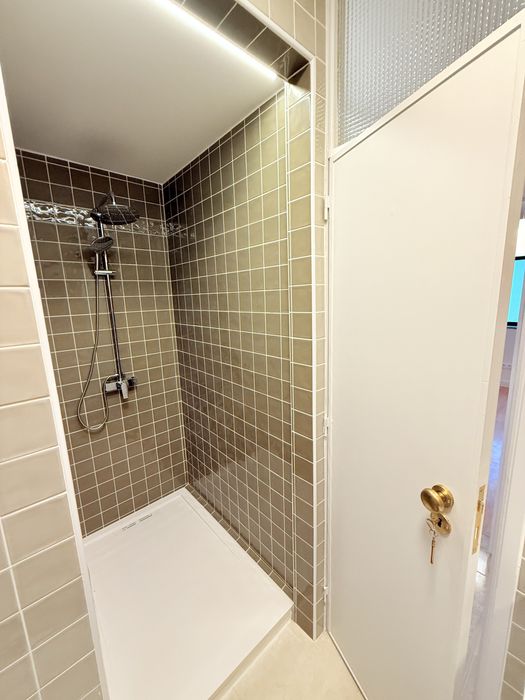 Quarto individual mobilado com despesas incluidas - livre 13Maio