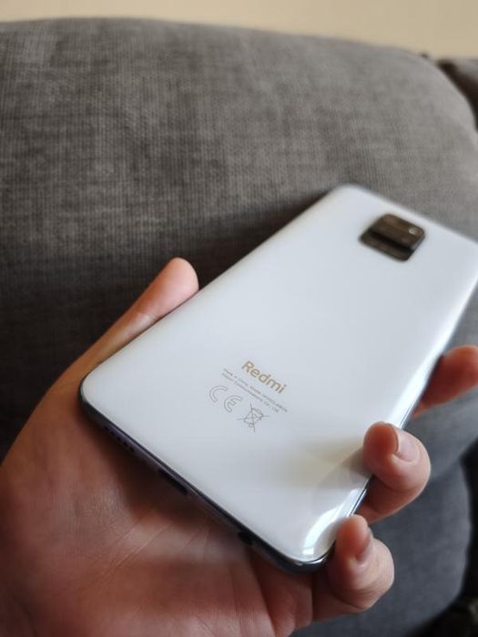 Продам redmi note 9 pro 6/64 white