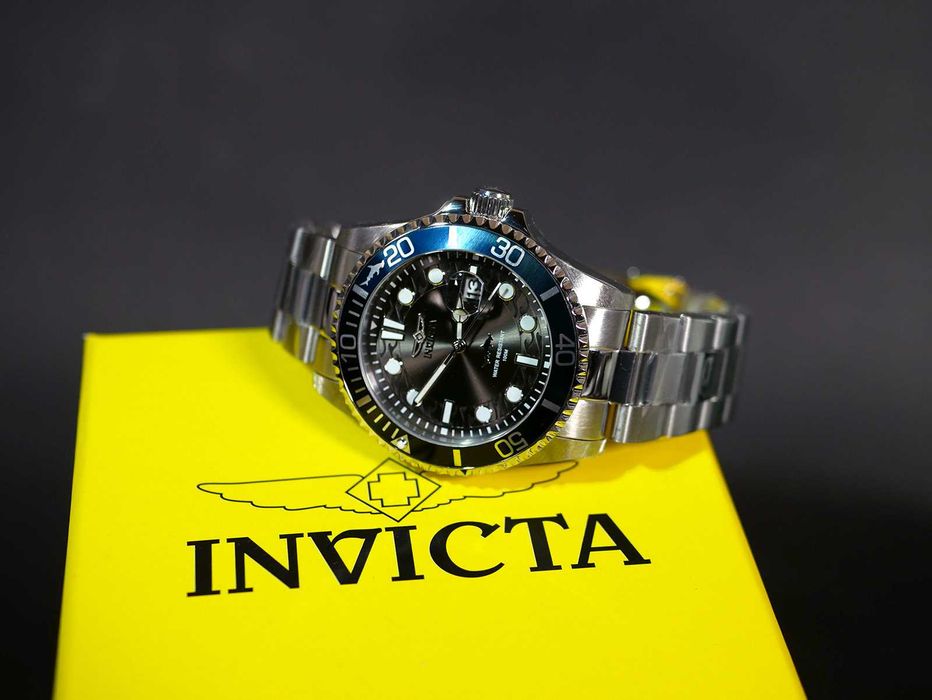 Часы Invicta 30956 Pro Diver в корпусе диаметром 43 мм