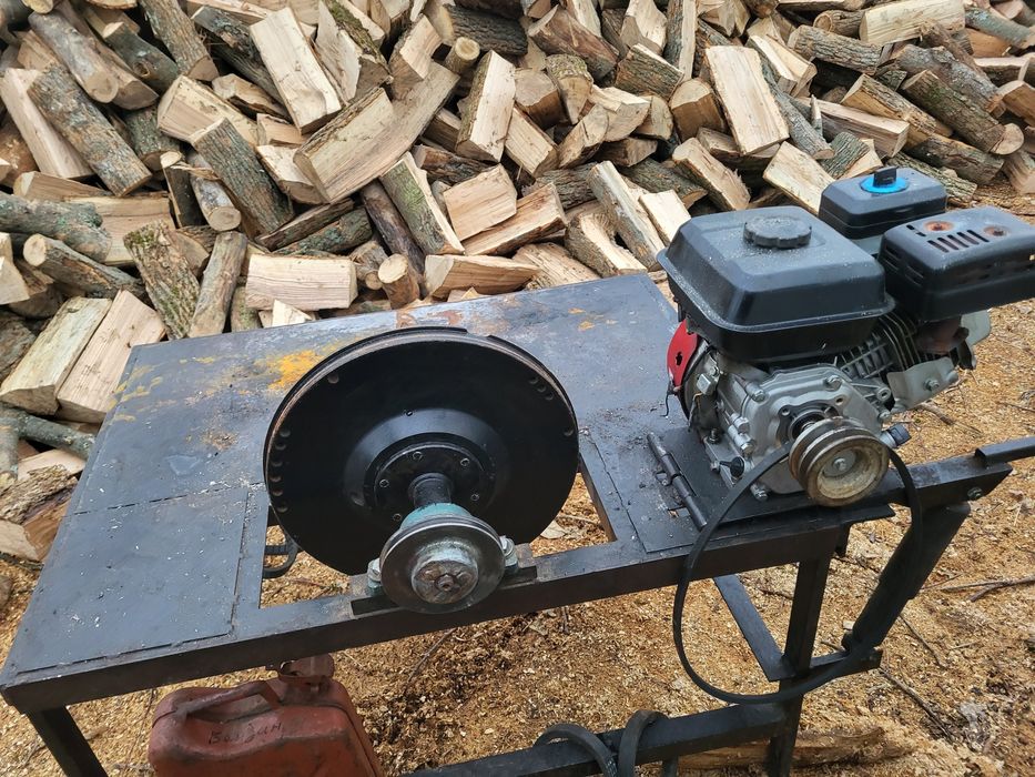 Продам дровокол.