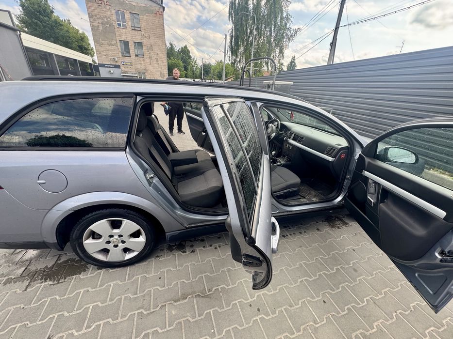 Opel Vectra 2005 рік Для ВІЙСЬКОВИХ