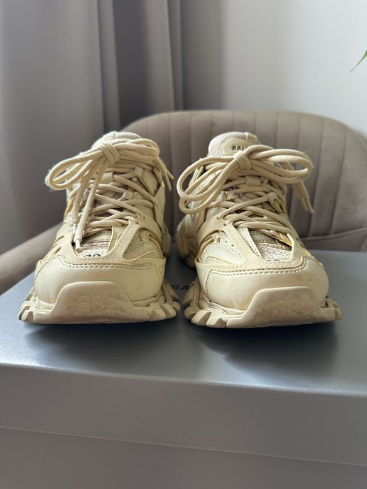 Balenciaga track 3 sneakersy beige nude