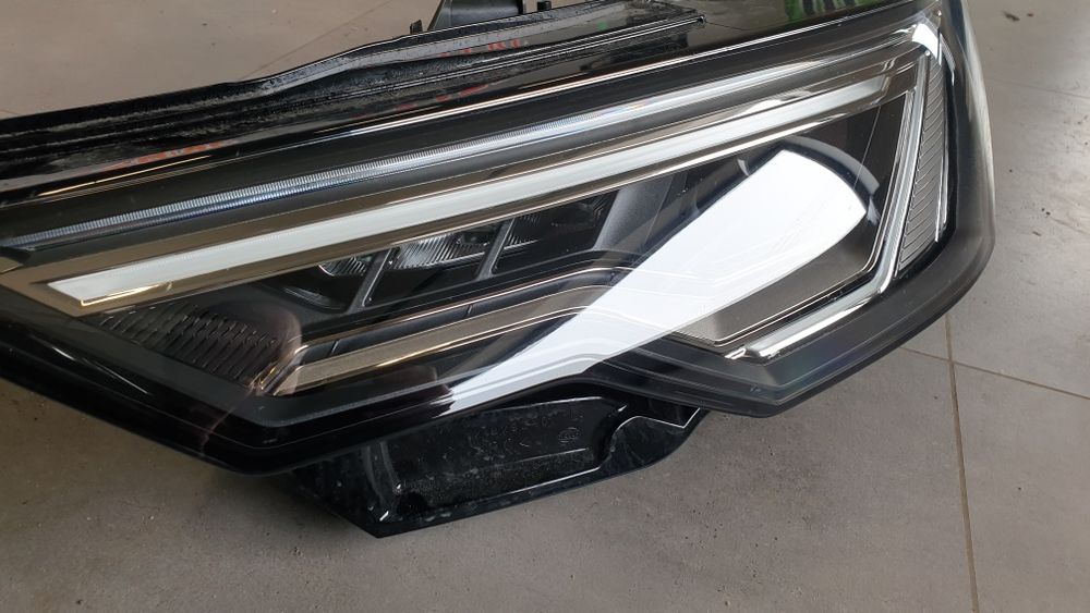 Lampa reflektor full LED Matrix Audi A6 2020r. idealna 7tys.km [1265]