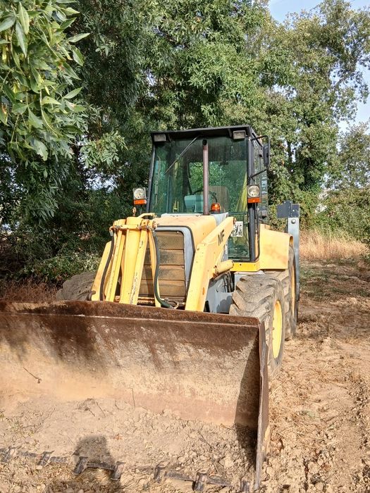 Retroescavadora MF 860 Matriculada