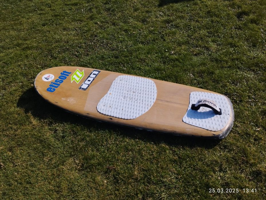 Foil kitefoil  hydrofoil zestaw Z deskom do nauki  Airush Bracuru