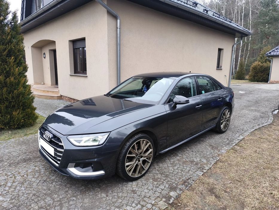 Audi A4 Limousine 2022 S-tronic FullLed Ambiente Keyless Climatronic Alu19 Fv23
