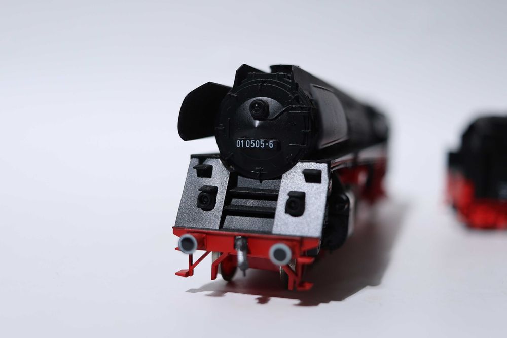 Piko BR 01 паровоз