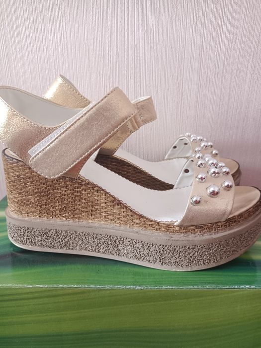 Босоніжки, сандалі жіночі, устілка 23 см