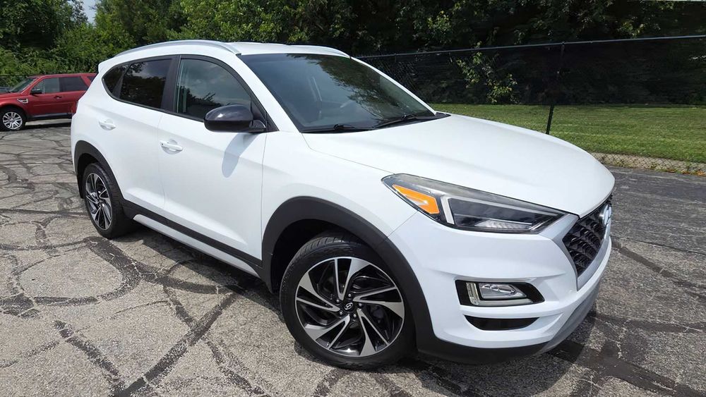 Hyundai Tucson Sport      2019