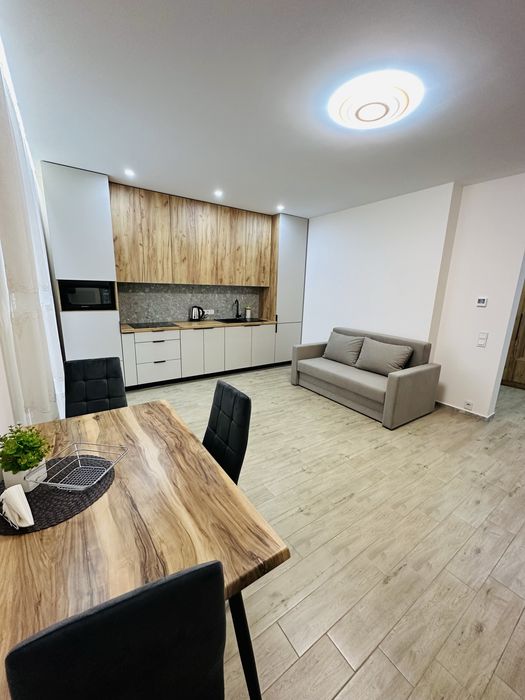 Феєрічні Апартаменти на Капушанській подобово