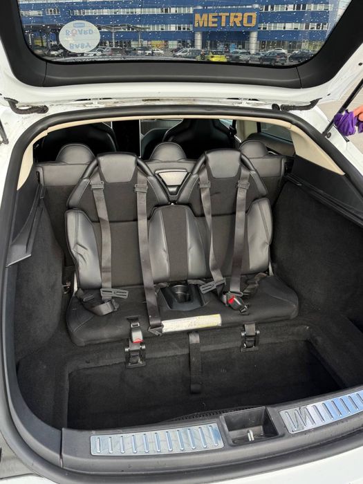 Tesla model S 2013 60Кв