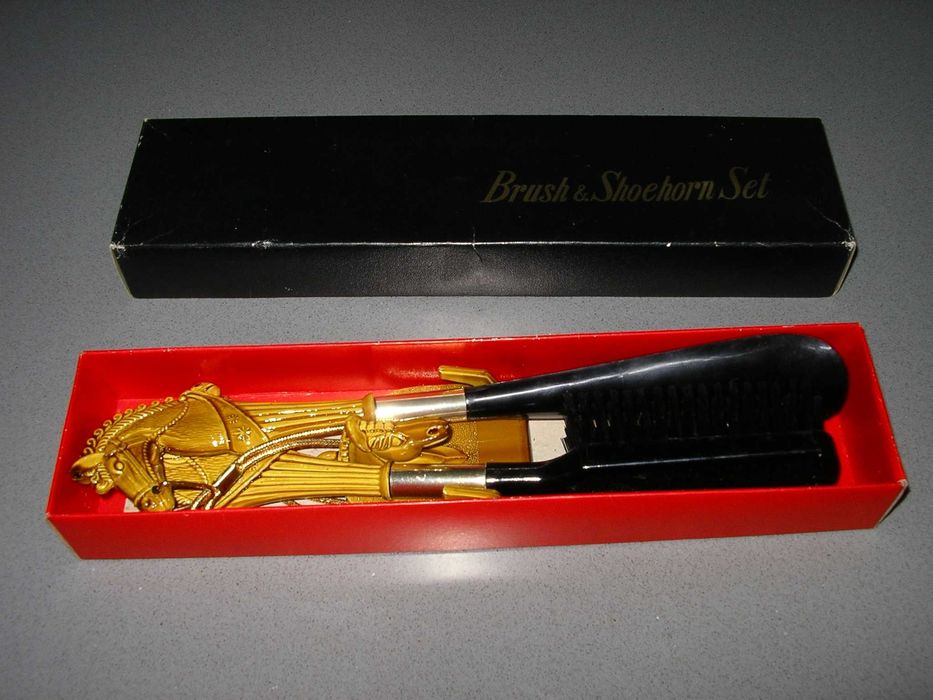 Cavalo - Conjunto de Calçadeira e Escova, Vintage