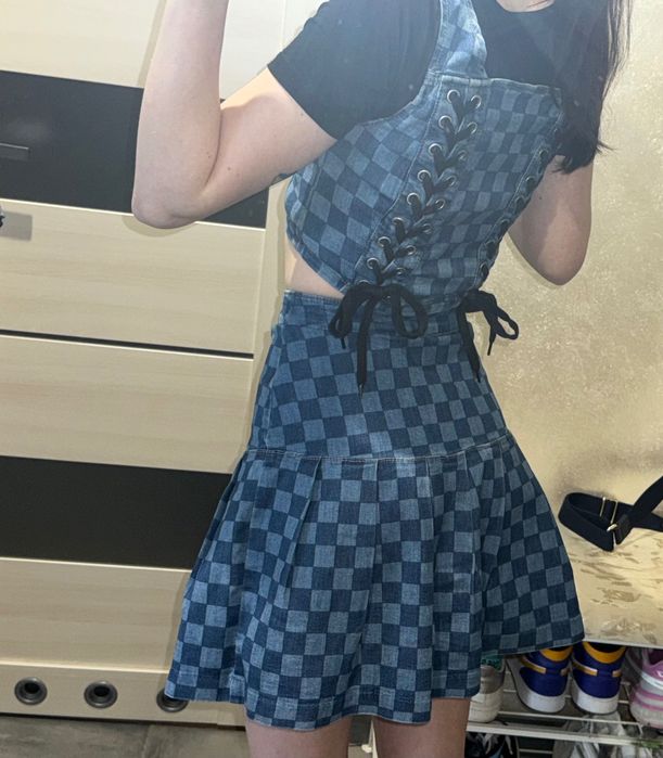 Костюм джинси,топ на замок,спідниця