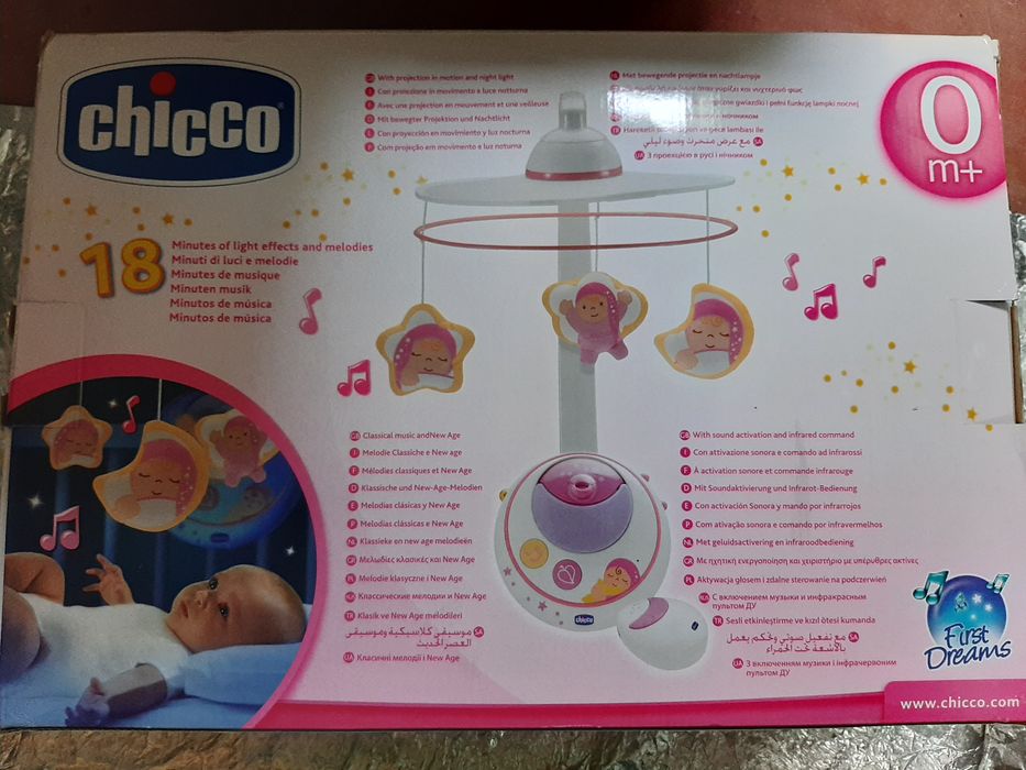 Aparelho muzecal Chicco. Com ativação sonora e comando por infravermel