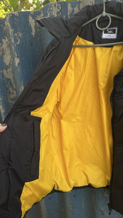 Продам зимову куртку