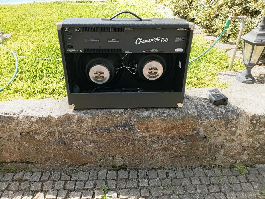 Fender Champion 100 como novo