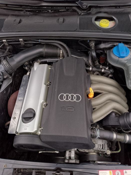 Ауді А 4 в чудовому стані хто купе жаліть не буде