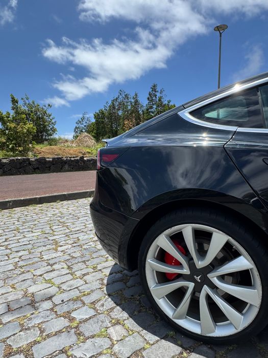 Tesla model3 Performance