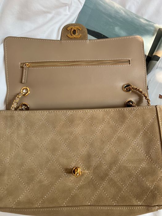 Сумка Chanel Maxi Medium (32 cm) замша
