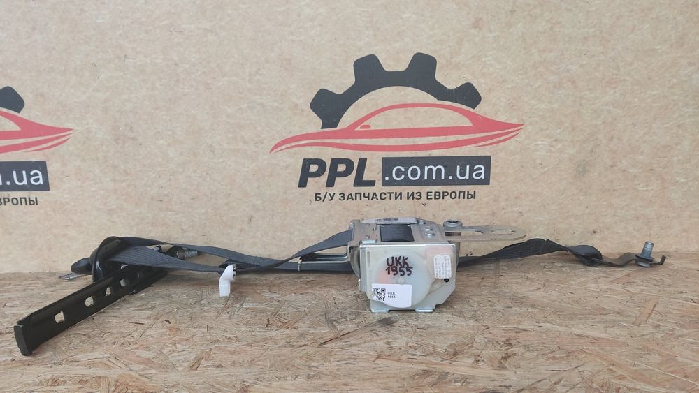 Jeep Grand Cherokee WK2 2010-2022 ремень безопасности передний левый