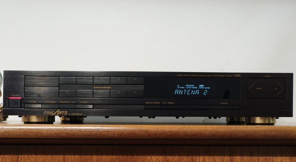 Sintonizador Grundig Fine Arts T-905