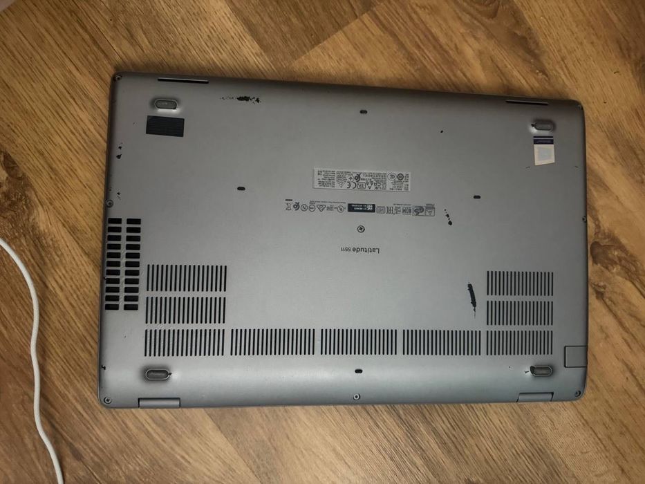 Ноутбук Dell Latitude 5511