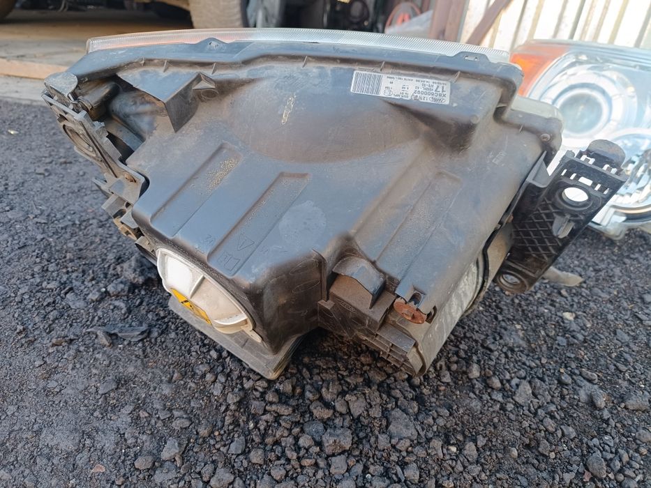 Lampy Bixenon skręrny Land Rover Discovery 3