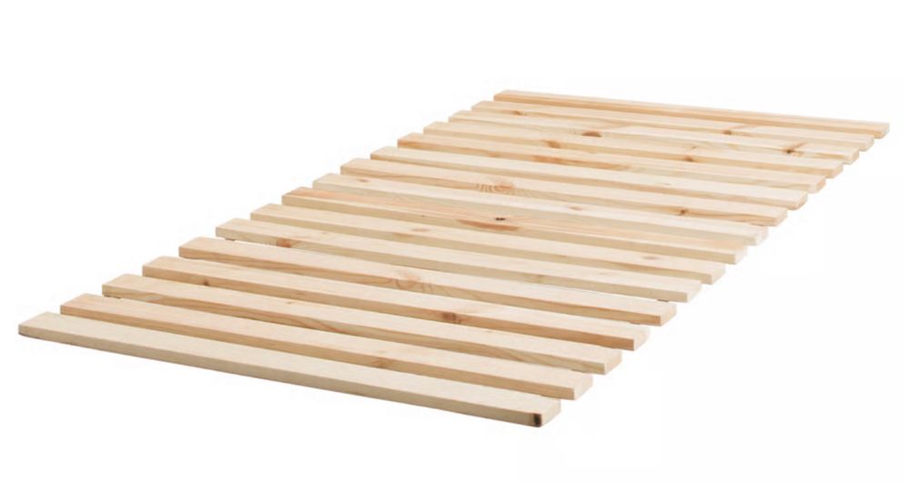 Estrado de ripas LINDBÅDEN IKEA com 90 x 200 cm