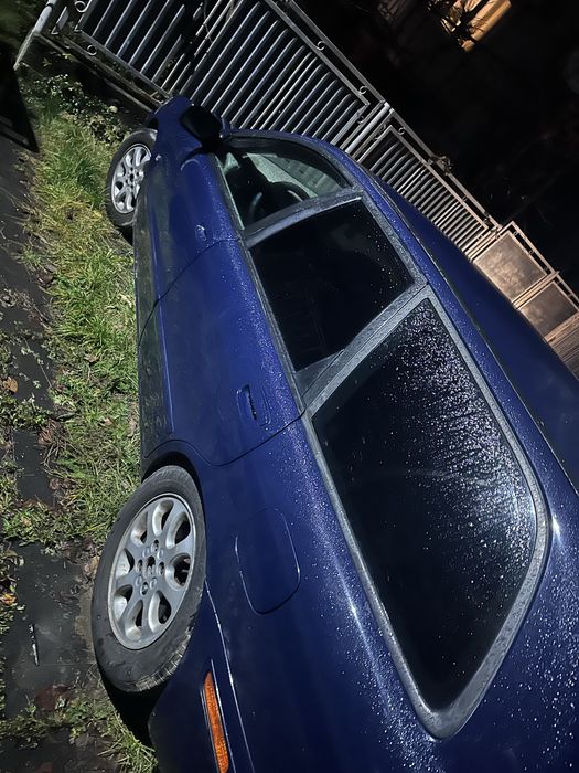 Вольво v40 2001 рік