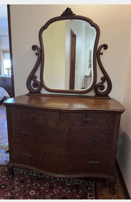 Comoda e espelho