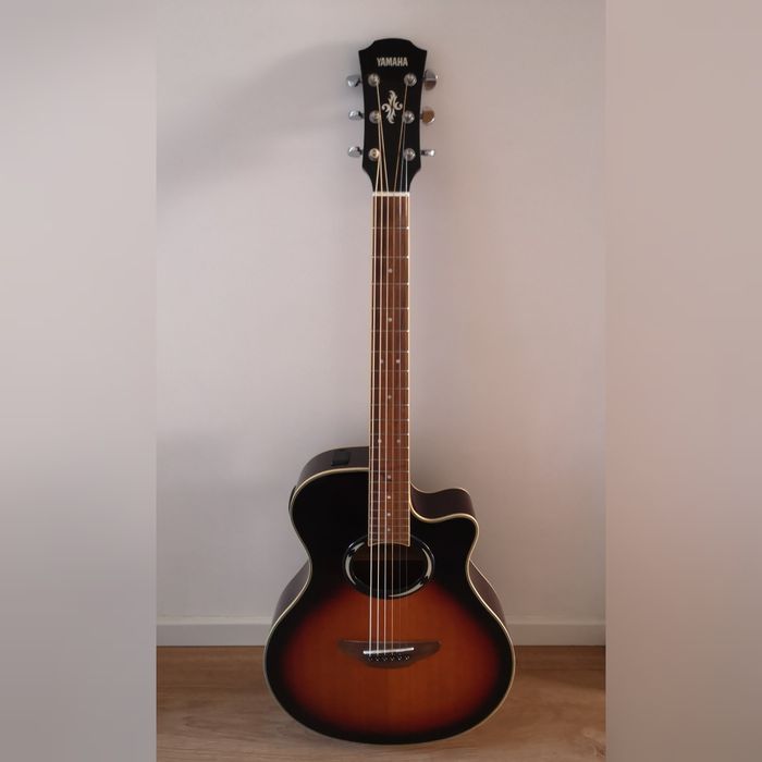 Guitarra/Viola Electro-acustica YAMAHA APX 500III (EXCELENTE ESTADO)