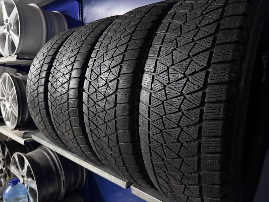 Bridgestone Blizzak dm-v2 215/65r16 зима Розпродаж Склада Шин Умань