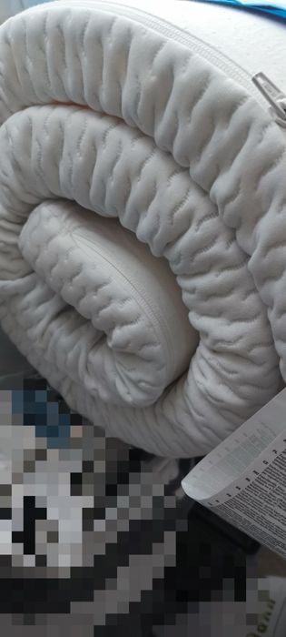 Mata na łóżko samopoziomujaca