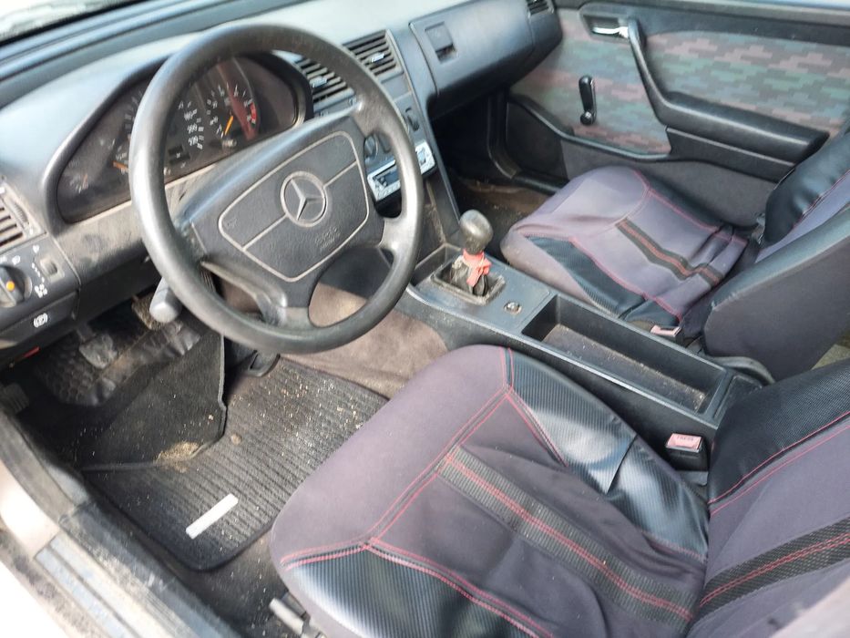 Para peças MERCEDES-BENZ Classe C (W202)