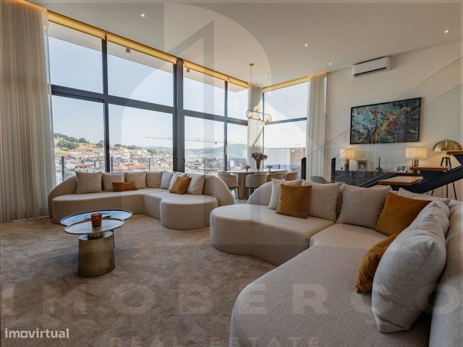 Moradia T3 de Luxo em Creixomil - Como Nova