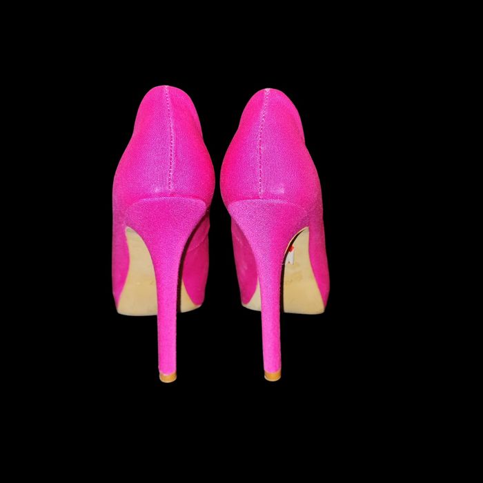 Buty damskie Bershka na platformie, rozmiar 37. Kolor fuksja.