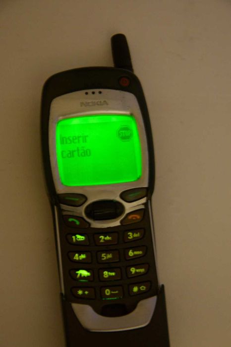 Telemóvel Nokia 7110