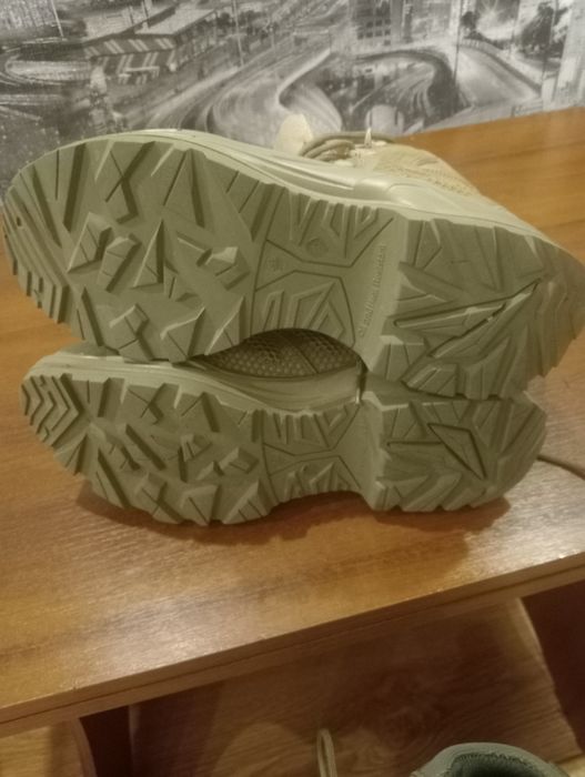 Продам взуття чоловіче/військове