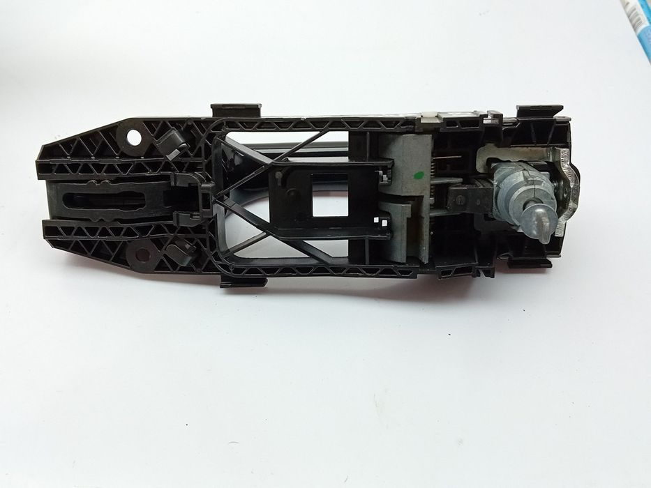 Puxador porta frente esquerda VOLKSWAGEN Golf VII (5G1, BQ1, BE1, BE2)