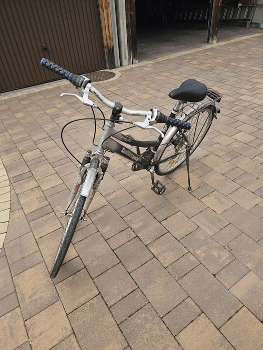 Sprzedam rower na kołach 28