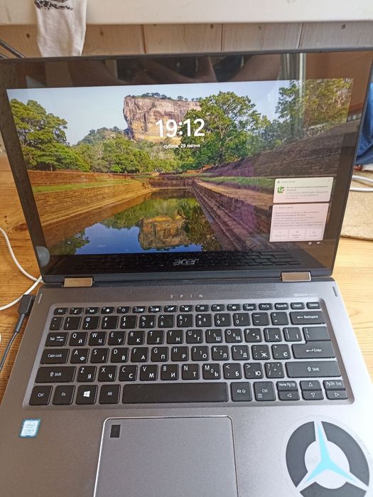 Продам ноутбук Acer Spin SP513-52N трансформер
