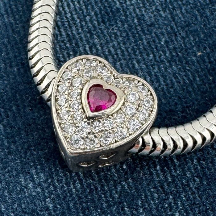 Srebrna Zawieszka 925 Charms Serce Eleganckie Cyrkonie 2.04G | Odnowiona (S)