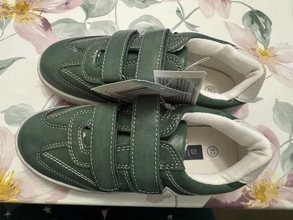 Кросівки alive 32 р.