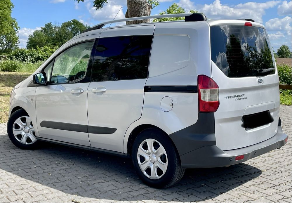 Ford Transit Courier 2014 Rok