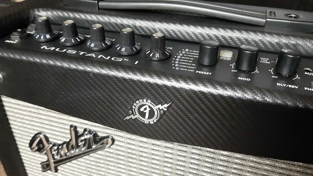 Wzmacniacz Fender Mustang karta USB Gitara Bas Kolumna  Głośnik 20W + dodatkowe