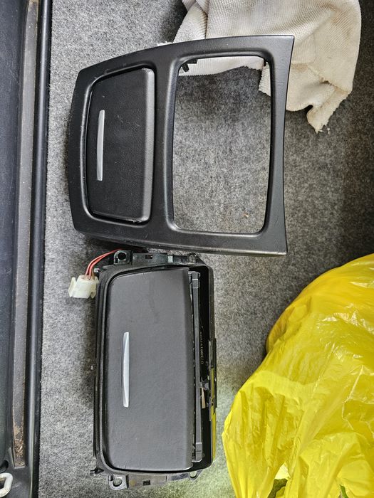 Bmw m3 e92 e93 m3 popielniczki dekory tył  nawiew  popielniczka dekor skóra