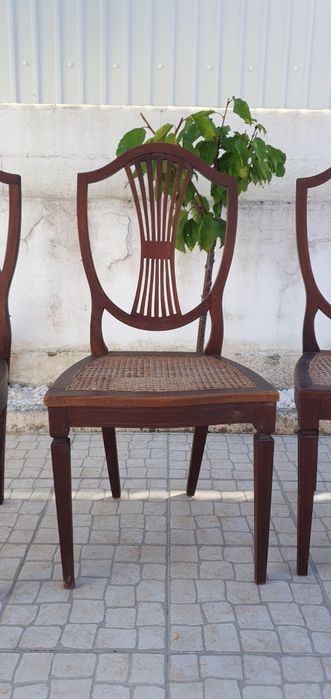 Conjunto 4 Cadeiras de jantar  em Madeira e Palhinha Hepplewhite