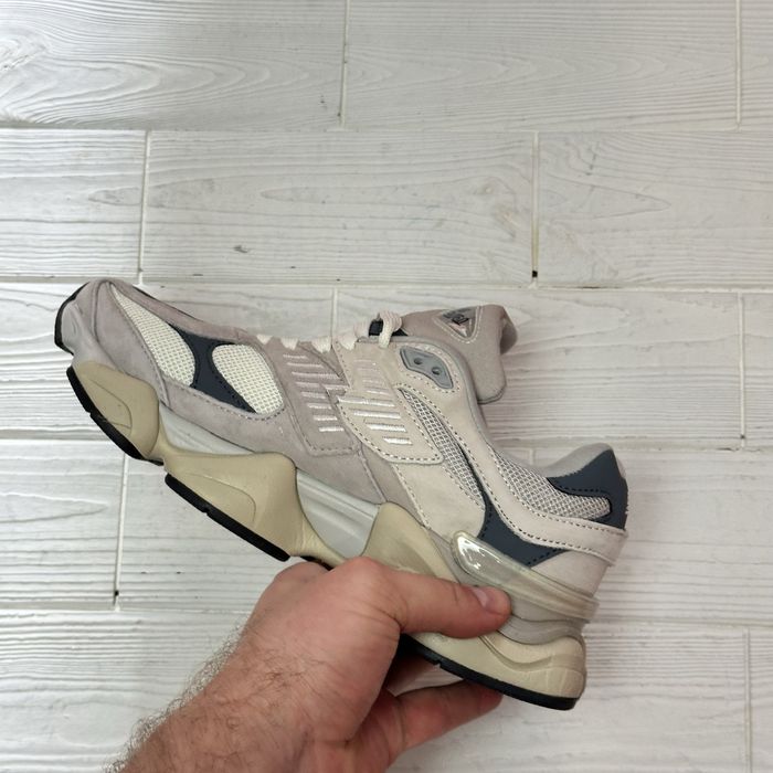 Жіночі кросівки new balance 9060