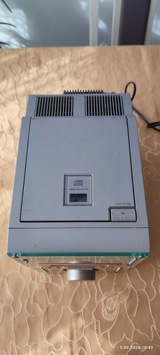 Wieża Sharp MD-M3H