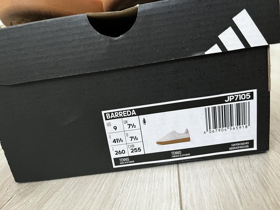 Кеди adidas Barreda